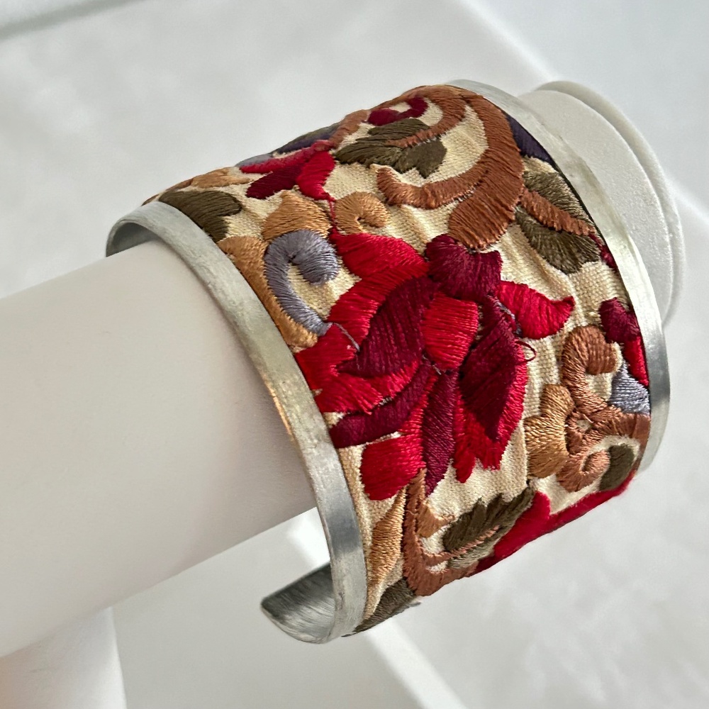Metal Cuff Bracelet Covered In Embroidered Floral Ribbon Silver Tone